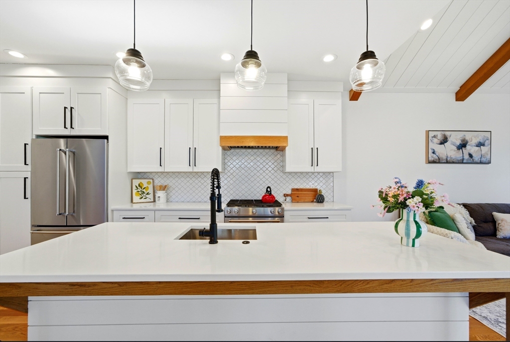 7 Sharon Avenue, Unit 7 Newton, MA 02466 - Photo 7 of 41