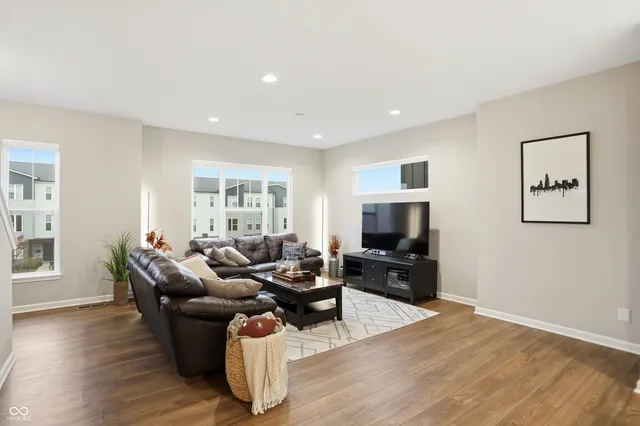 $325,000 | 312 Steeples Boulevard, Indianapolis, IN 46222