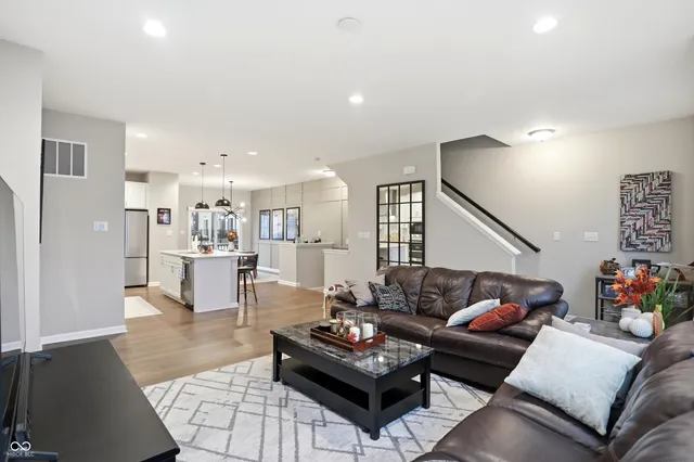 $325,000 | 312 Steeples Boulevard, Indianapolis, IN 46222