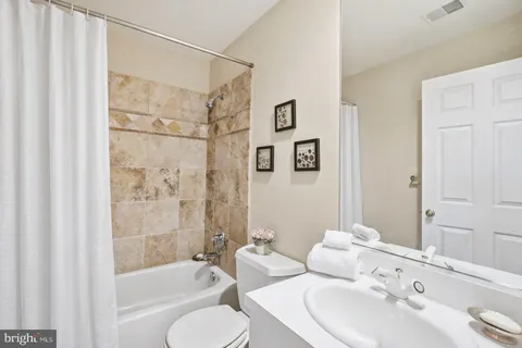 $2,395,000 | 9860 Avenel Farm Drive, Potomac, MD 20854