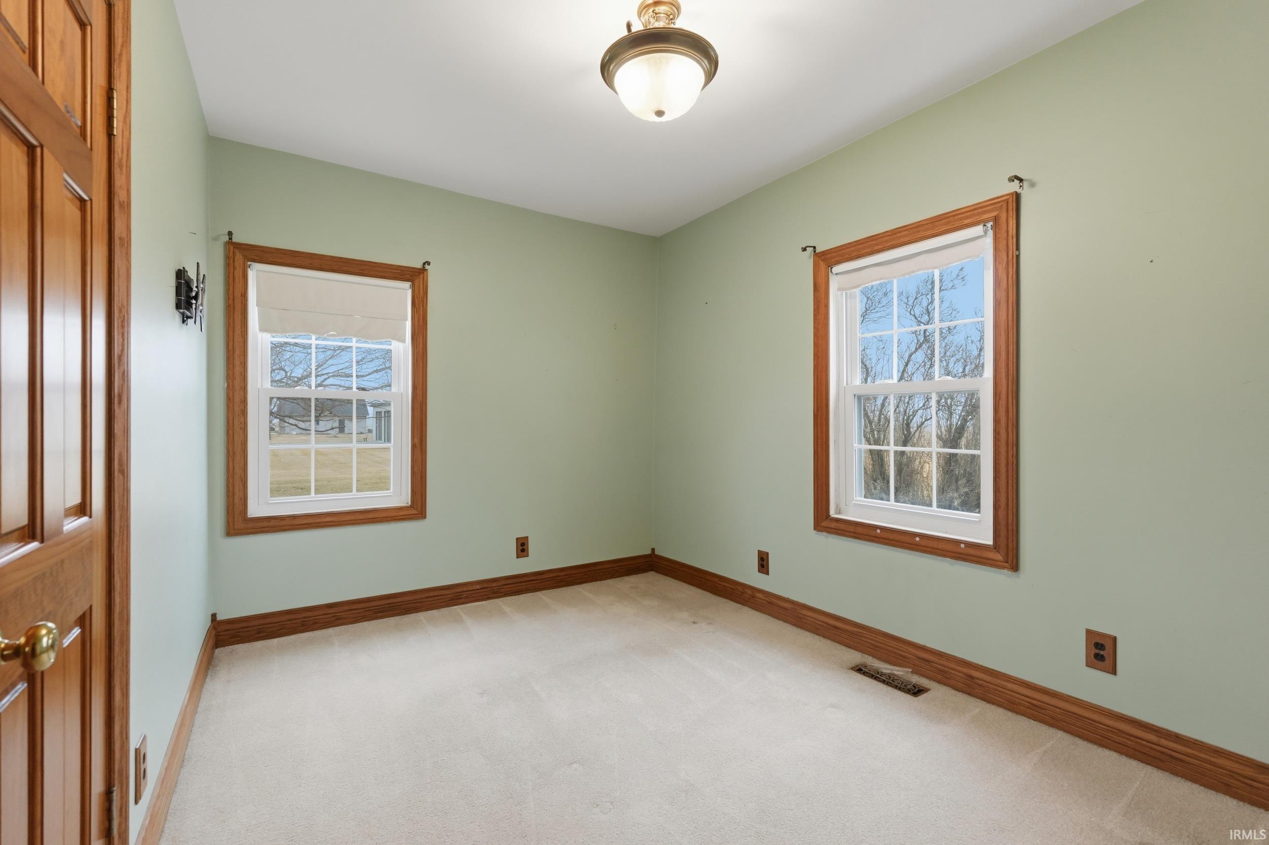 17711 Howe Road Monroeville, IN 46773 - Photo 21 of 35