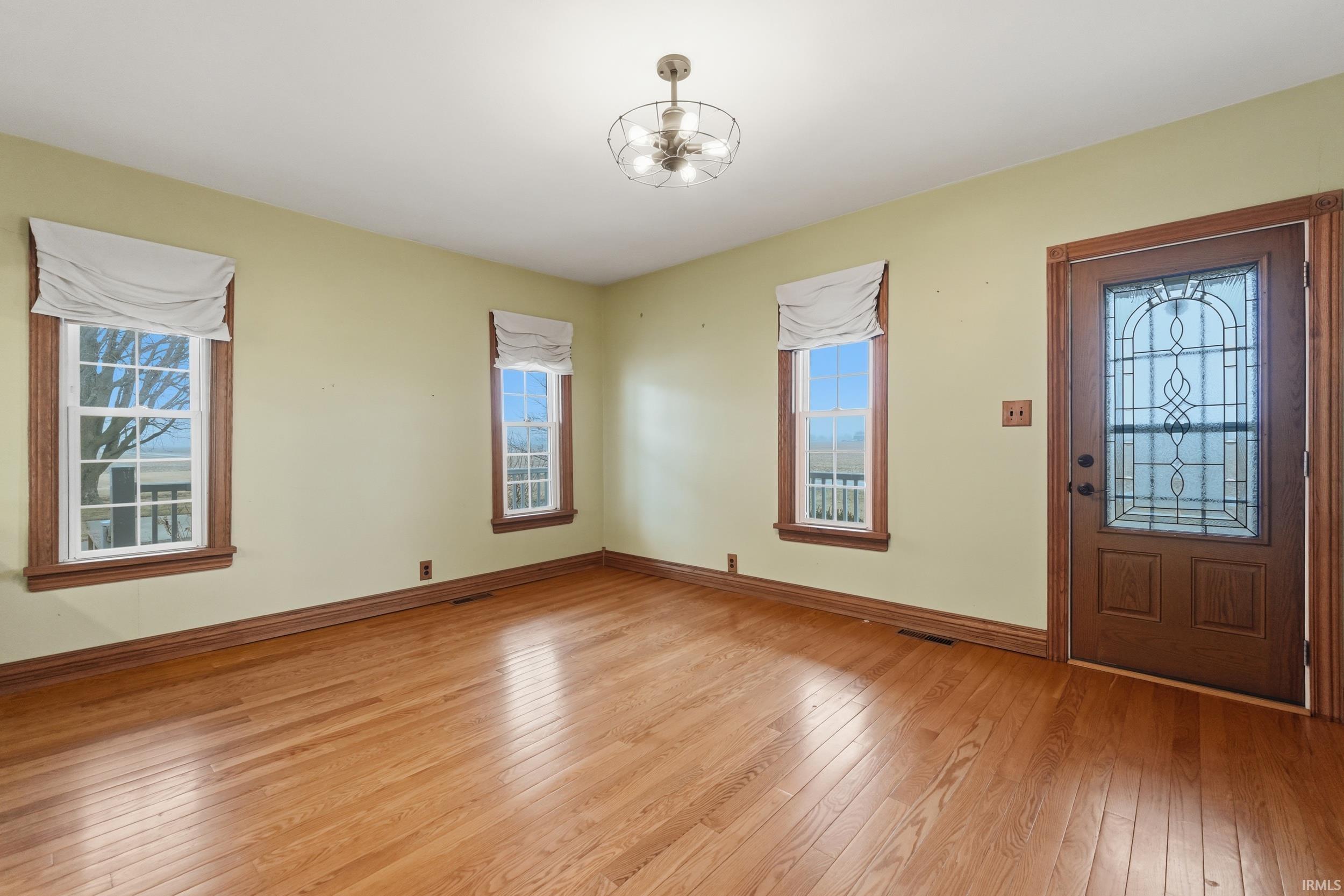 17711 Howe Road Monroeville, IN 46773 - Photo 4 of 35