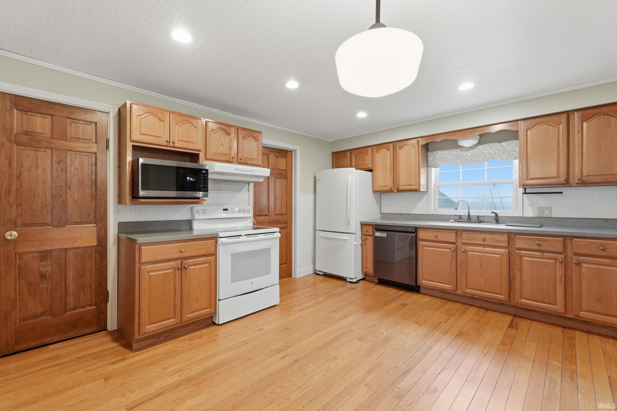 17711 Howe Road Monroeville, IN 46773 - Photo 6 of 35