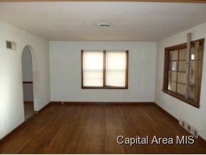 2431 South 13th Street Springfield, IL 62703 - Photo 3 of 9