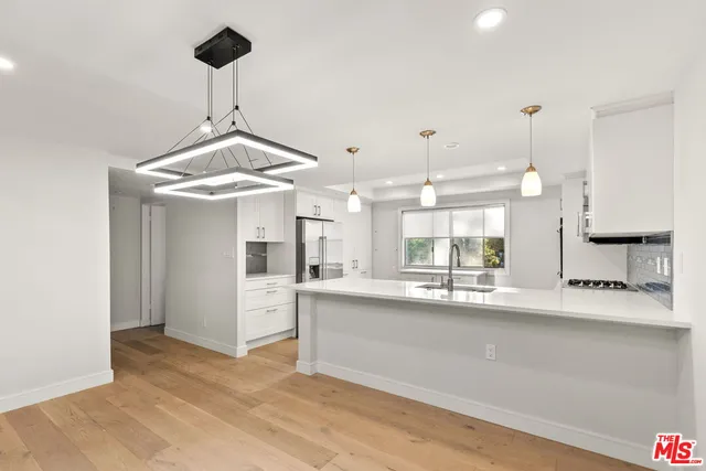 $5,500 | 4771 La Villa Marina, Unit G, Marina del Rey, CA 90292