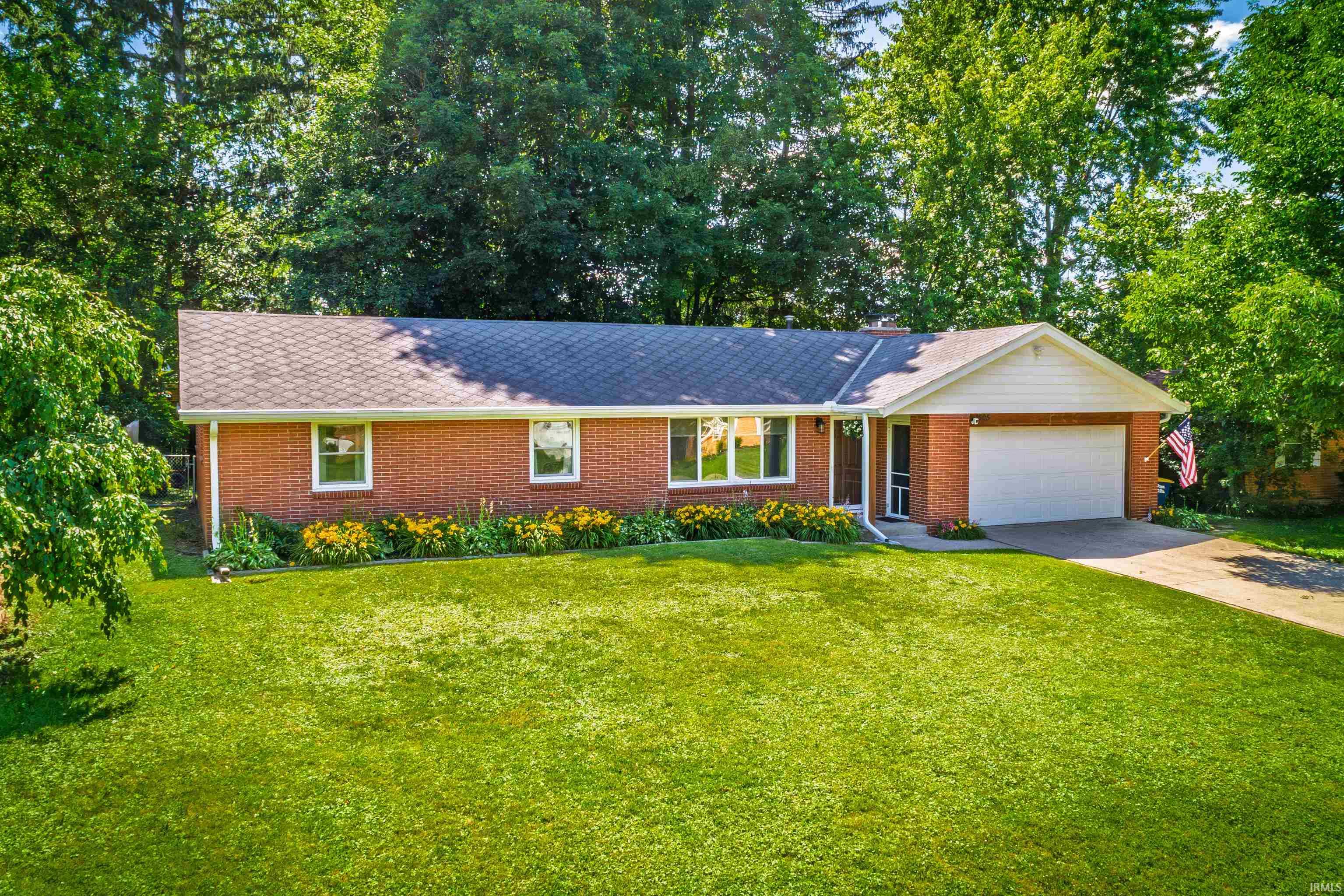 1505 North Briar Road Muncie, IN 47304 - Photo 1 of 42