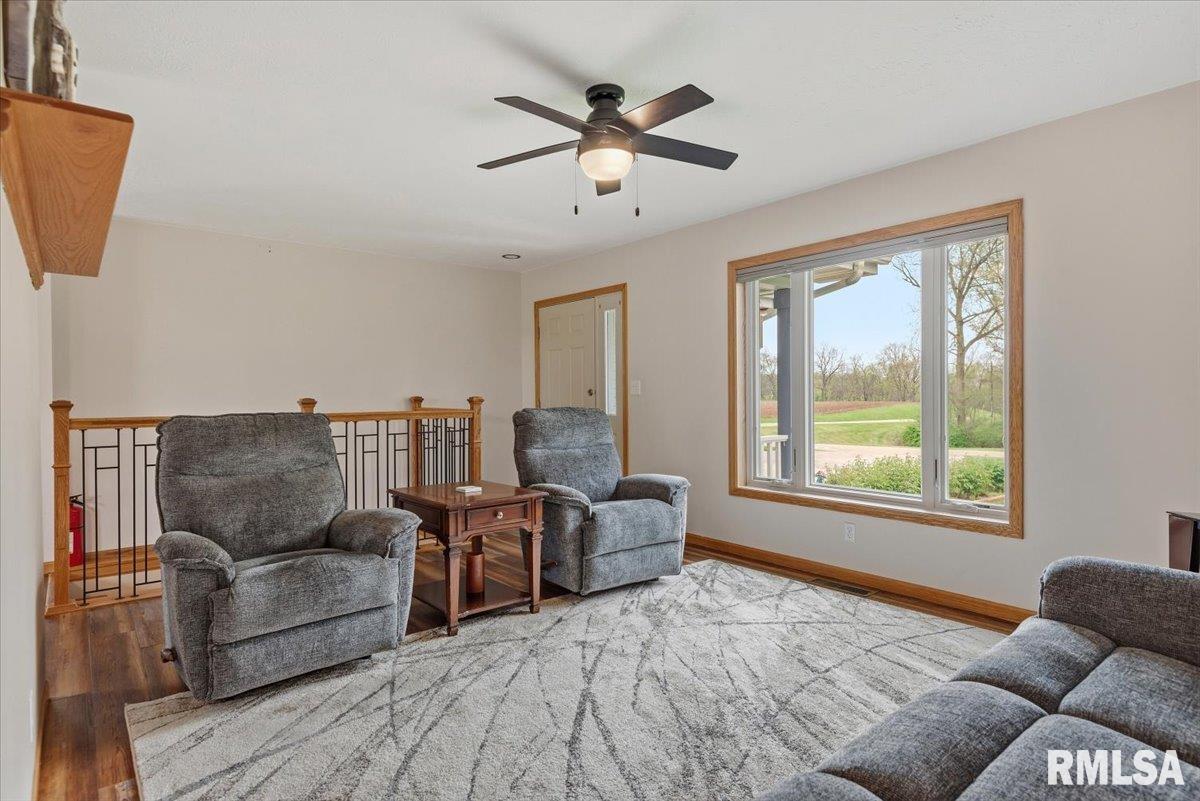 16410 Turkey Run Street Athens, IL 62613 - Photo 5 of 46