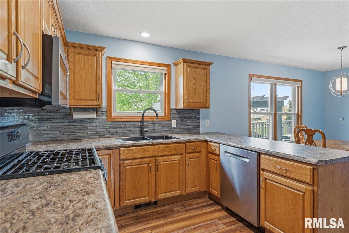 16410 Turkey Run Street Athens, IL 62613 - Photo 7 of 46