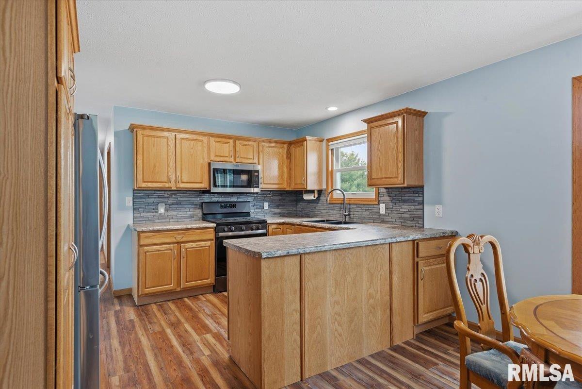 16410 Turkey Run Street Athens, IL 62613 - Photo 9 of 46