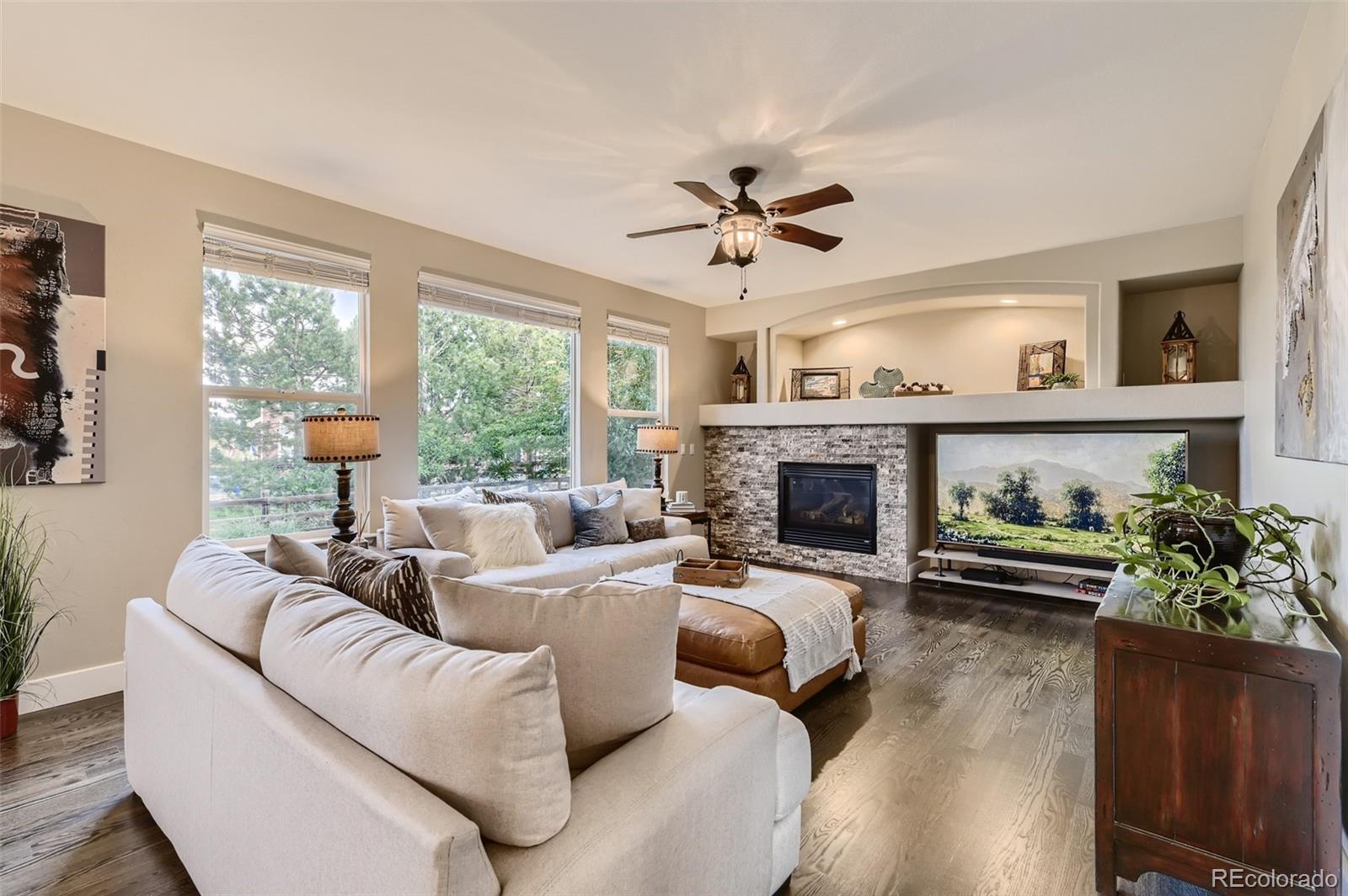 8524 Hackamore Road Littleton, CO 80125 - Photo 10 of 33 Gallery Image 10