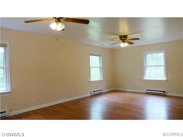 12029 Old Bailey Bridge Road Midlothian, VA 23112 - Photo 15 of 18 Den/Family/Great Room - The 15'x25' Great Room is