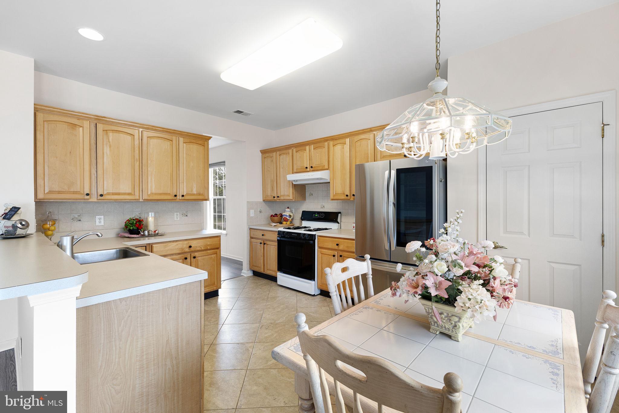 7 Grange Road Pennington, NJ 08534 - Photo 8 of 17 Gallery Image 8