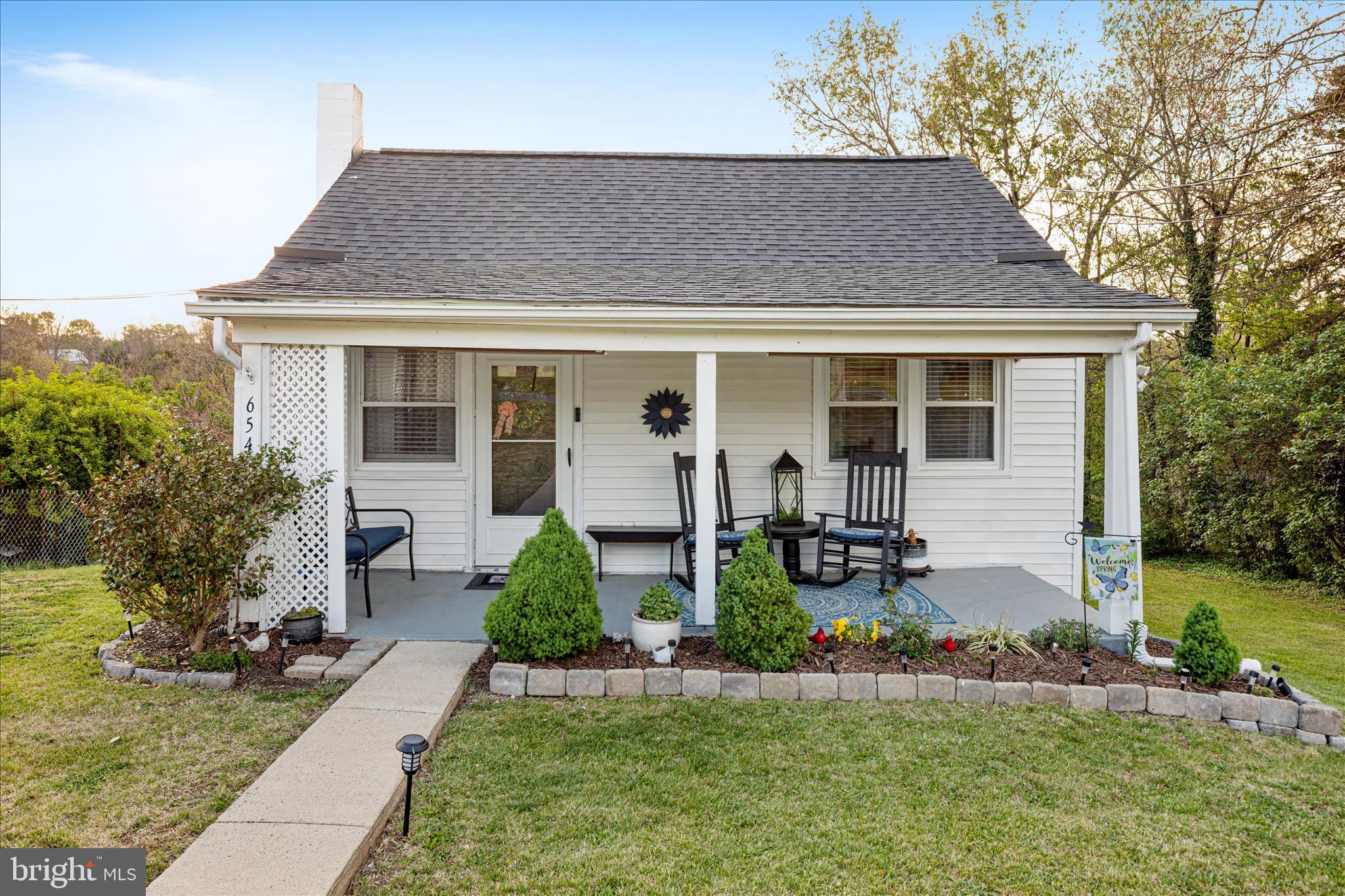 654 Capon Road Strasburg, VA 22657 - Photo 25 of 41 Front view of home