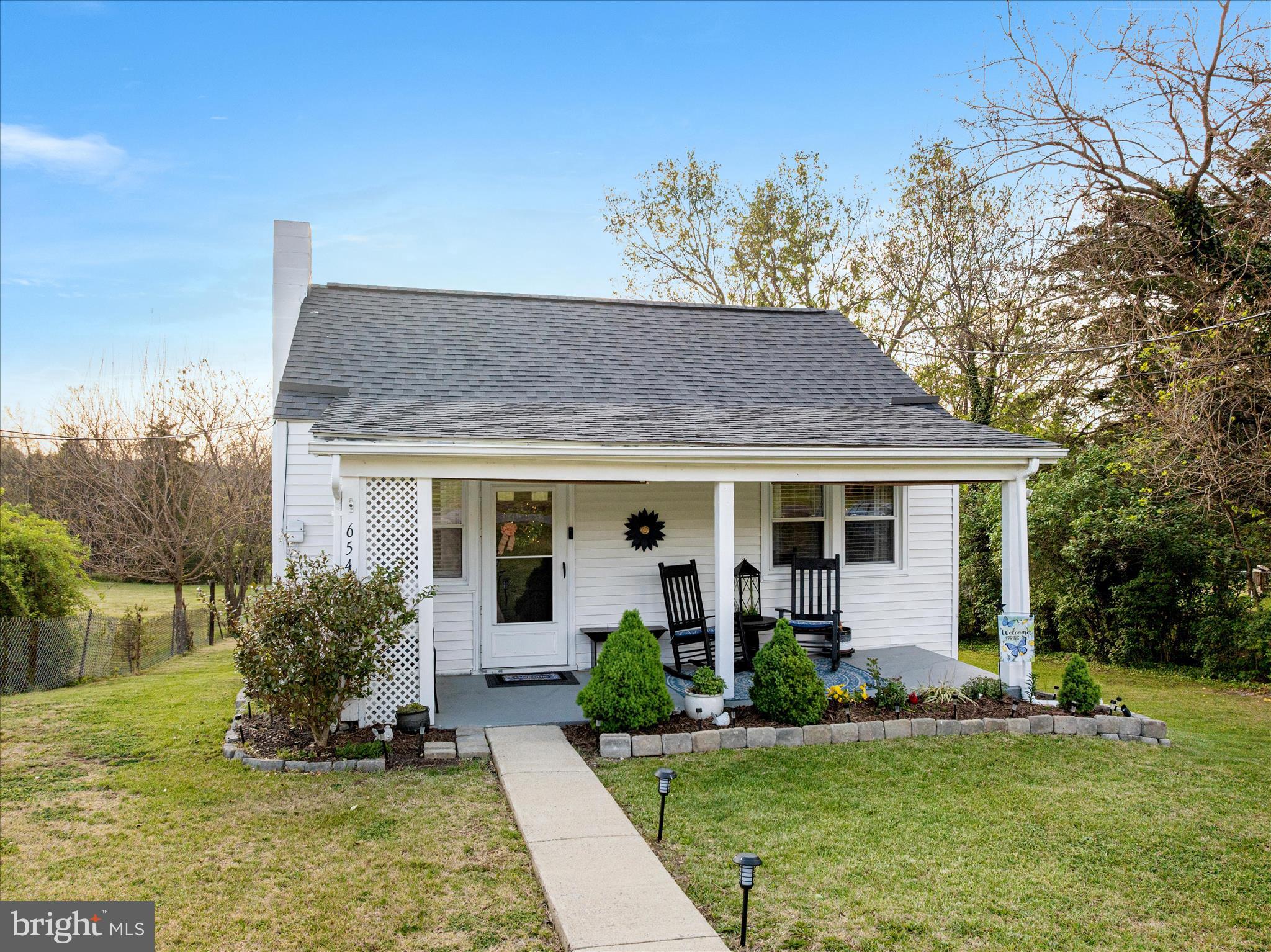 654 Capon Road Strasburg, VA 22657 - Photo 26 of 41 Front view of home