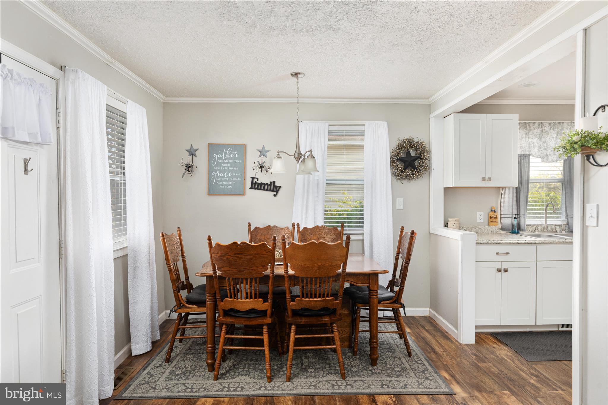 654 Capon Road Strasburg, VA 22657 - Photo 6 of 41 Dining area