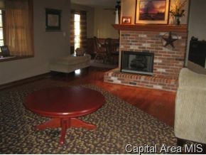 9 Marshall Court Springfield, IL 62712 - Photo 7 of 12