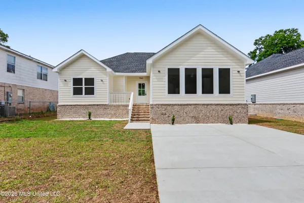 $289,000 | 1740 Garden Park Drive, Biloxi, MS 39531