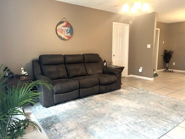 1860 Eagle Lane Navarre, FL 32566 - Photo 3 of 34 a living room with furniture