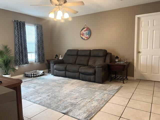 1860 Eagle Lane Navarre, FL 32566 - Photo 5 of 34 a living room with furniture