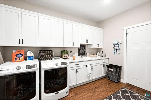 $699,900 | 4320 Thielke Circle, Hermantown, MN 55811
