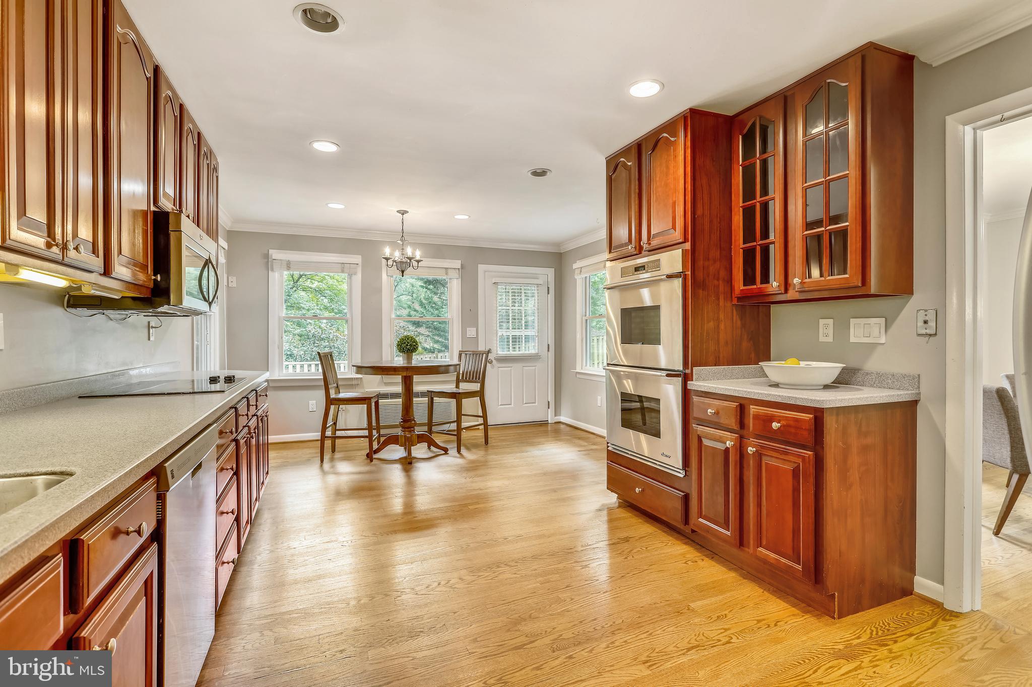 9515 Clement Road Silver Spring, MD 20910 - Photo 12 of 39