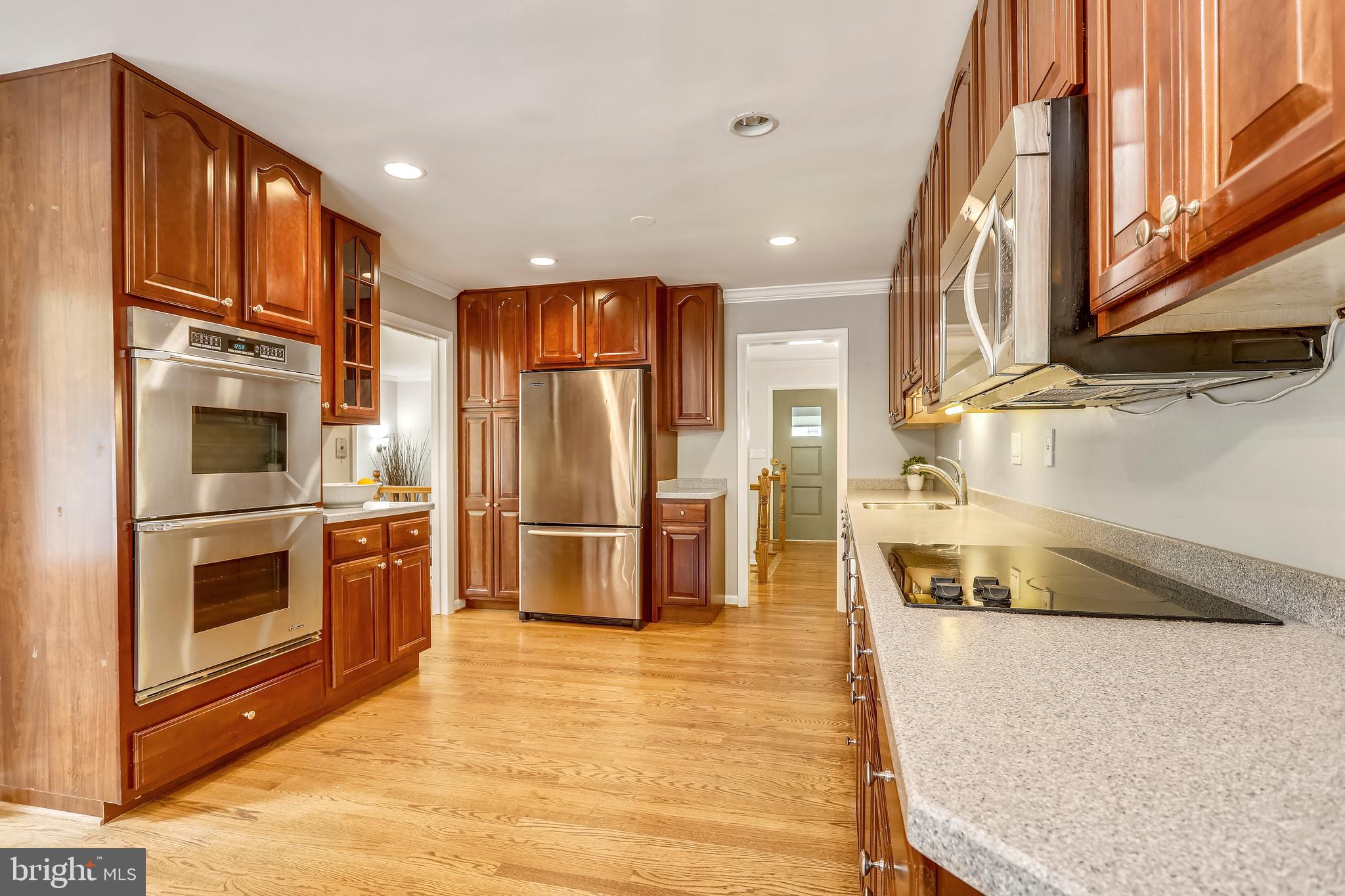 9515 Clement Road Silver Spring, MD 20910 - Photo 17 of 39