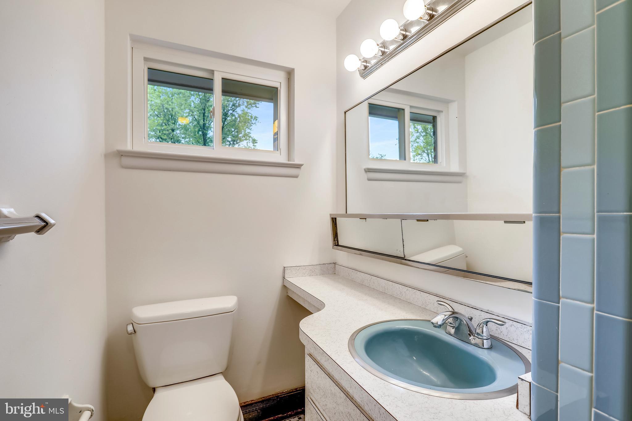 9515 Clement Road Silver Spring, MD 20910 - Photo 22 of 39