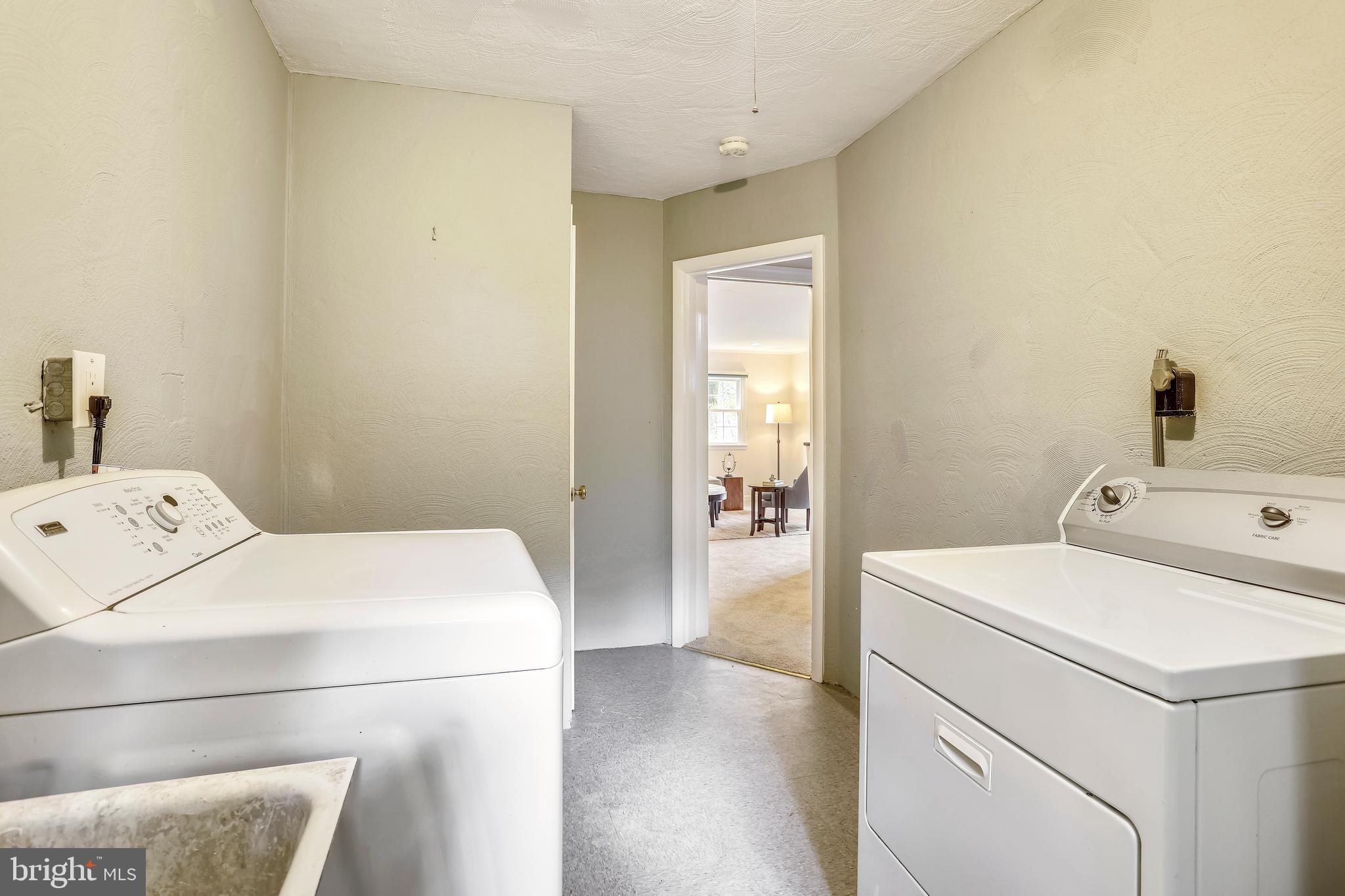 9515 Clement Road Silver Spring, MD 20910 - Photo 29 of 39