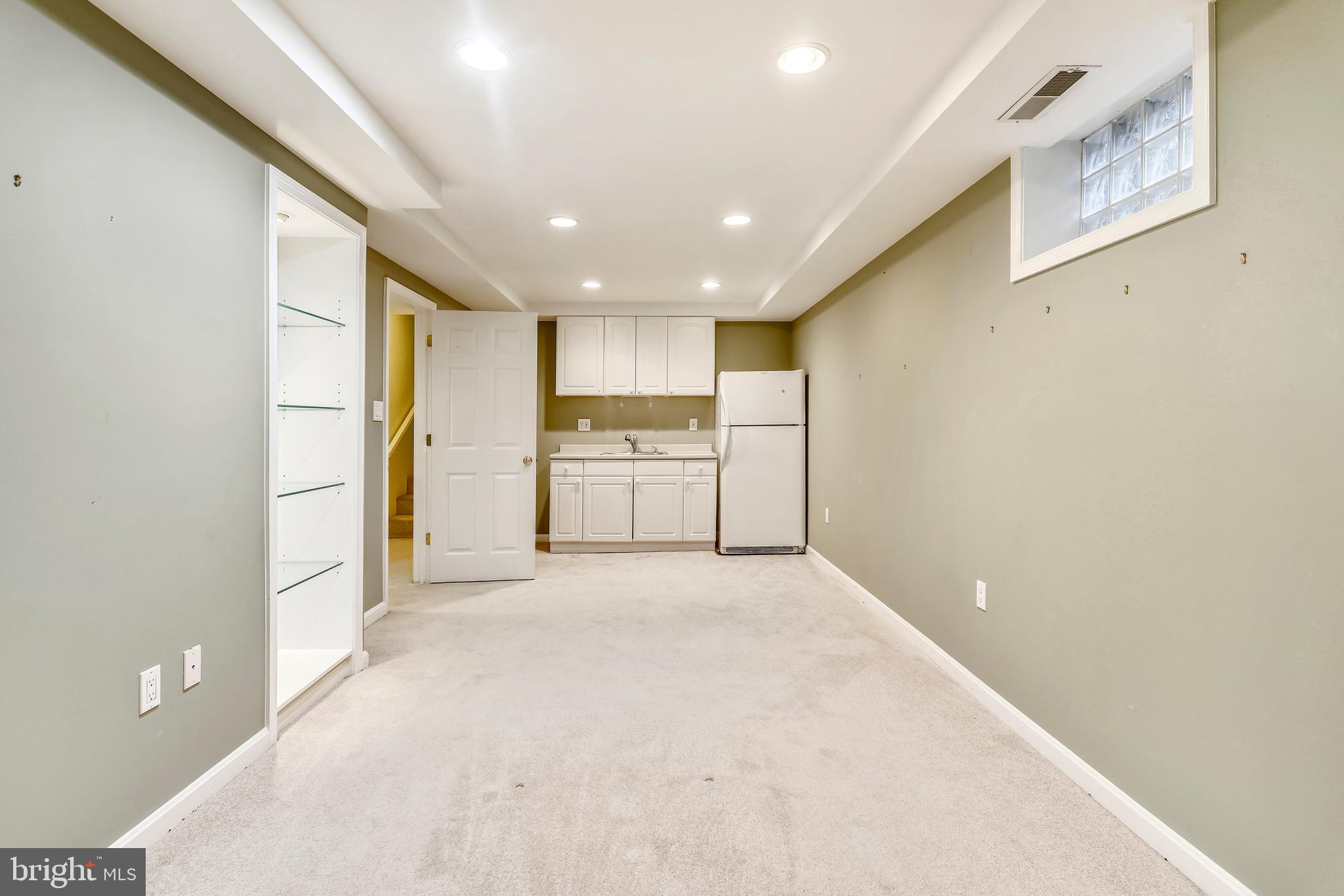 9515 Clement Road Silver Spring, MD 20910 - Photo 30 of 39