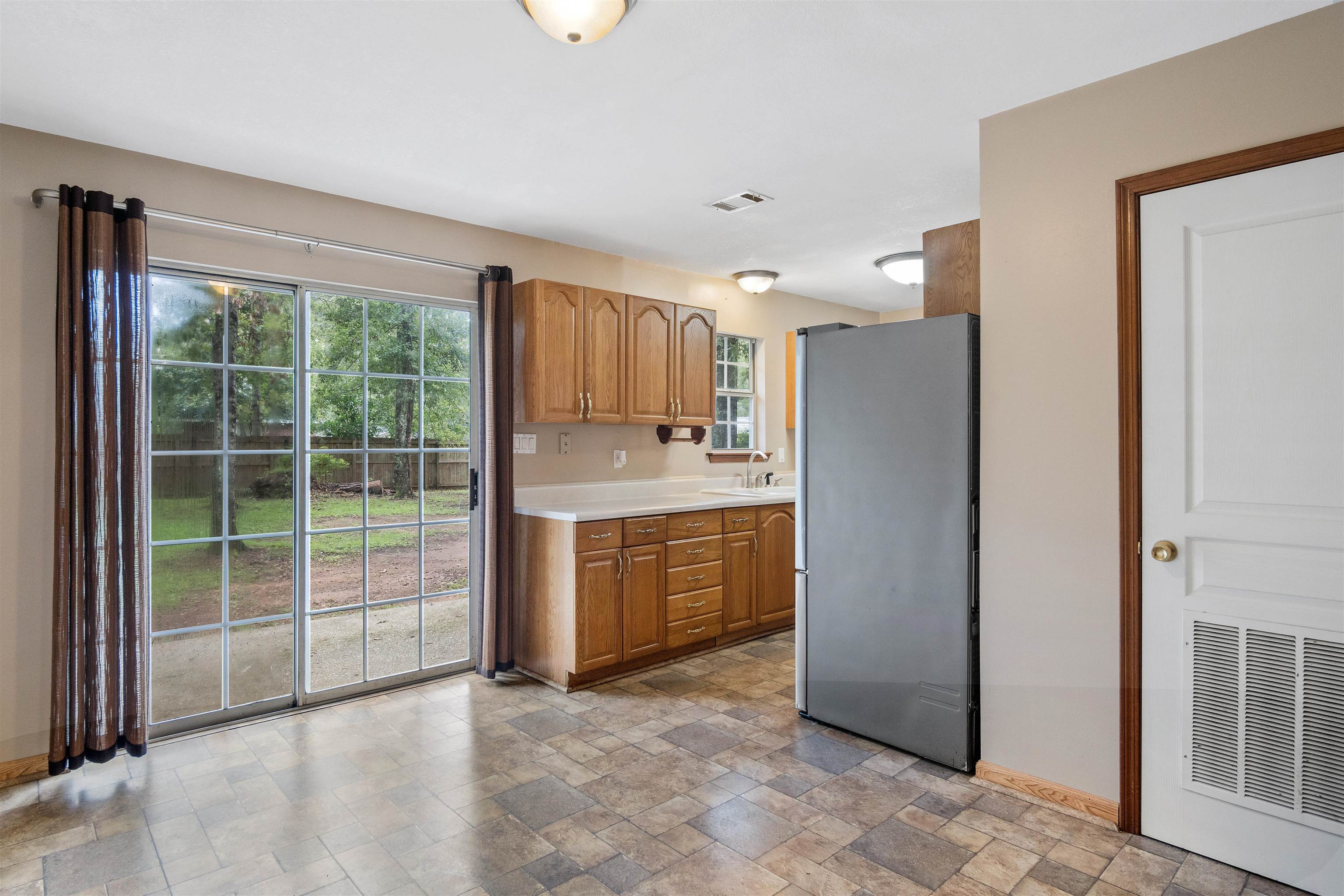 23101 Rochelle Loop Robertsdale, AL 36567 - Photo 9 of 25