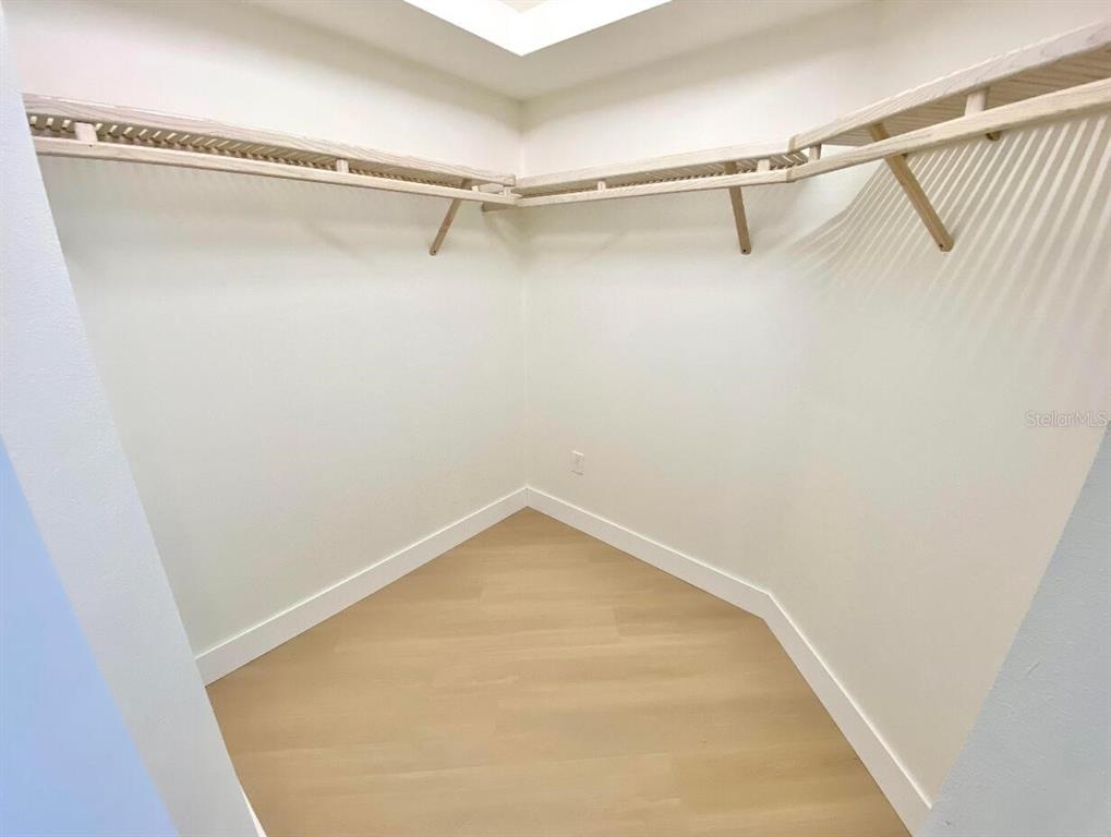 7468 Roxye Lane Sarasota, FL 34240 - Photo 16 of 72 Gallery Image 16