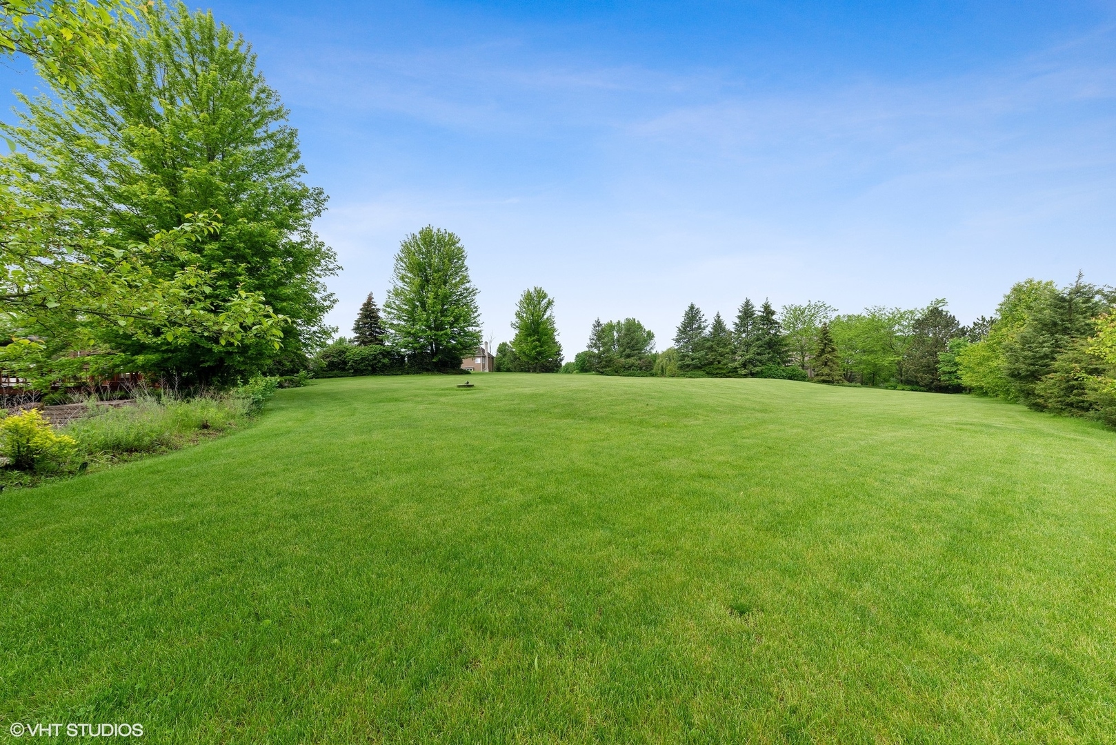 23914 Hillfarm Road Lake Barrington, IL 60010 - Photo 38 of 43 a view of a grassy field