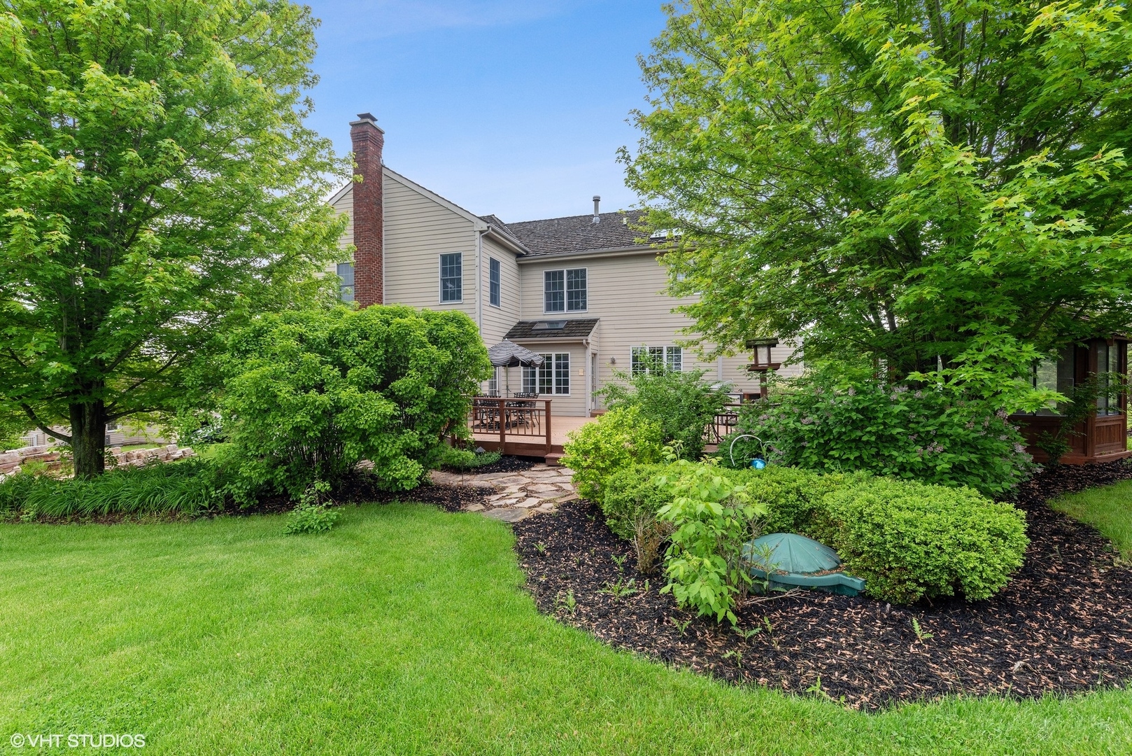 23914 Hillfarm Road Lake Barrington, IL 60010 - Photo 40 of 43 a front view of a house with a yard
