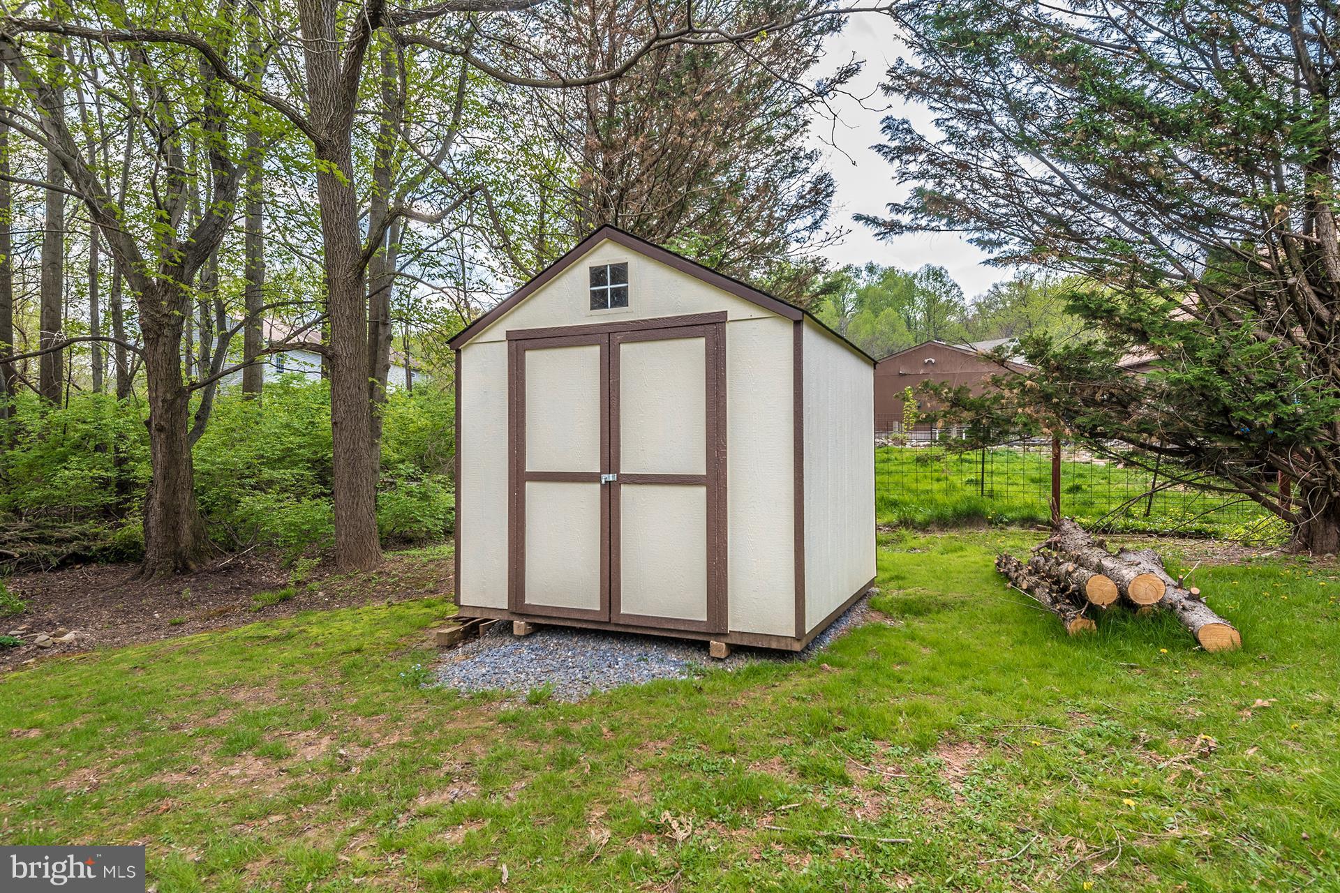 117 Rouzer Lane Thurmont, MD 21788 - Photo 18 of 19 Newer shed!