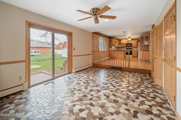 $369,900 | 14 Ledgewood Drive, Colonie, NY 12205