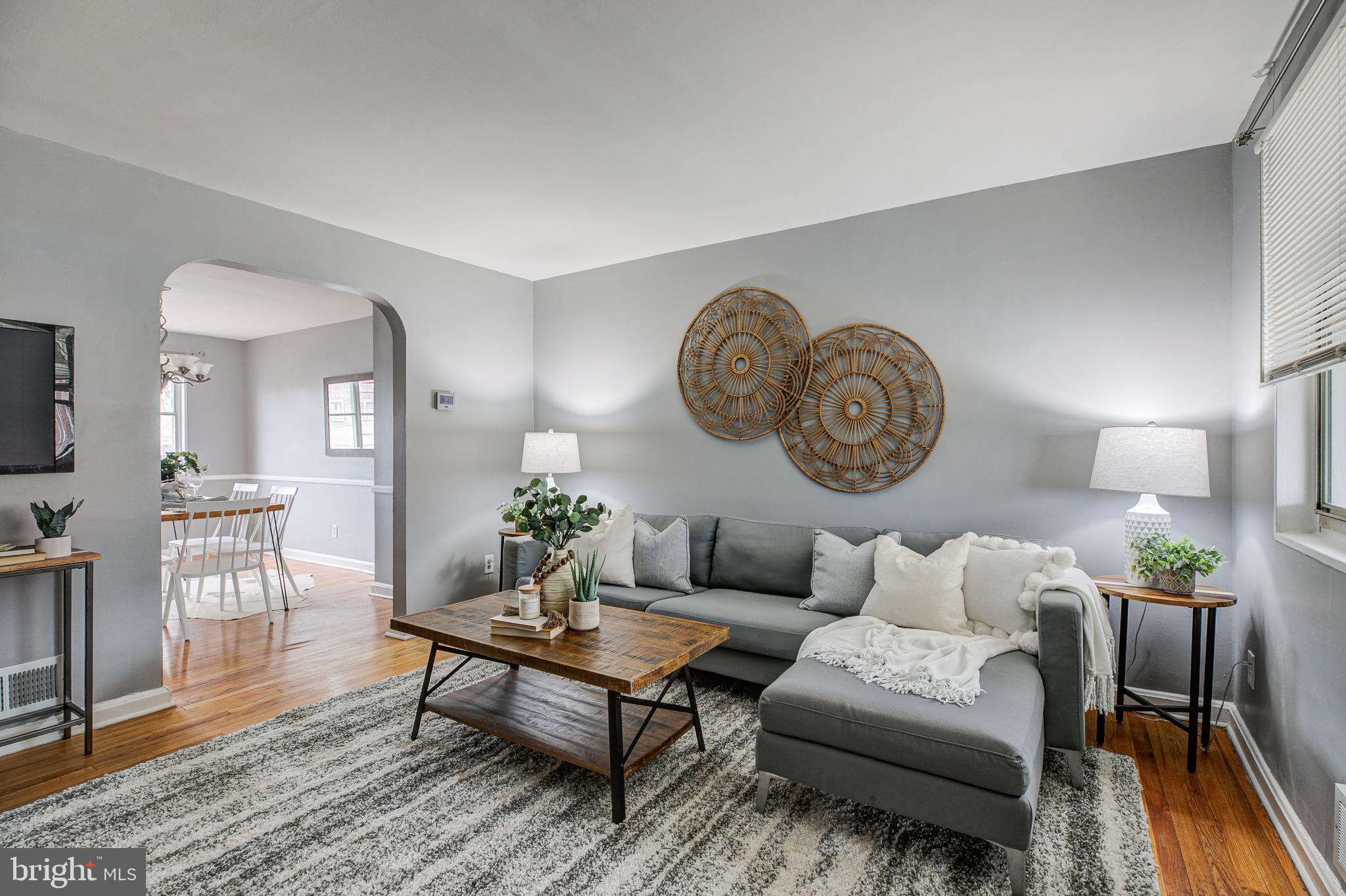 5556 Channing Road Baltimore, MD 21229 - Photo 2 of 44