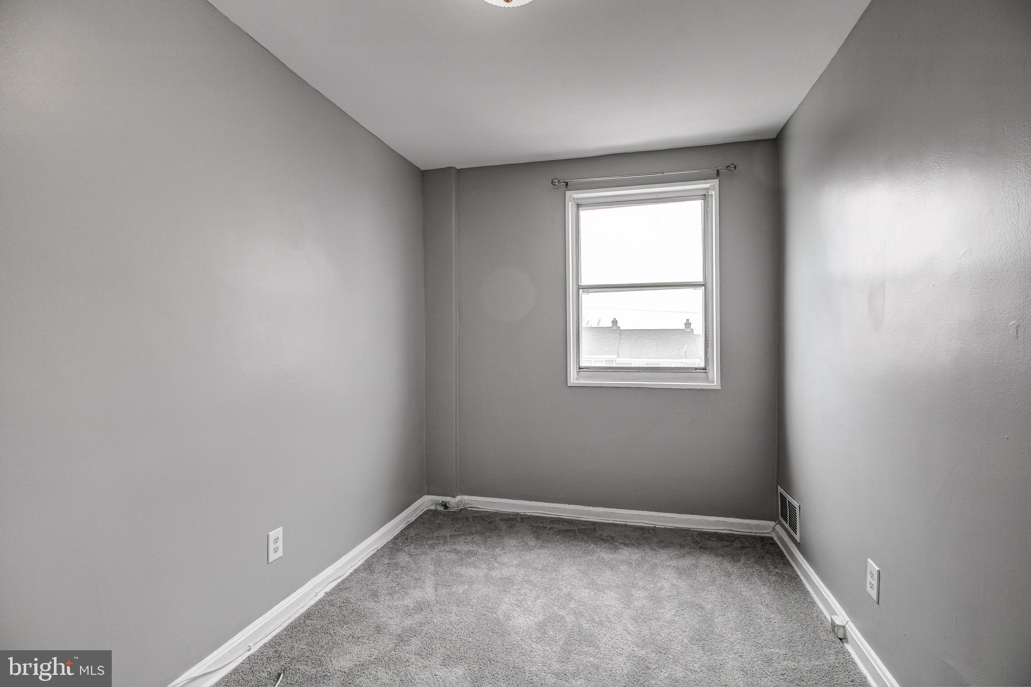 5556 Channing Road Baltimore, MD 21229 - Photo 33 of 44