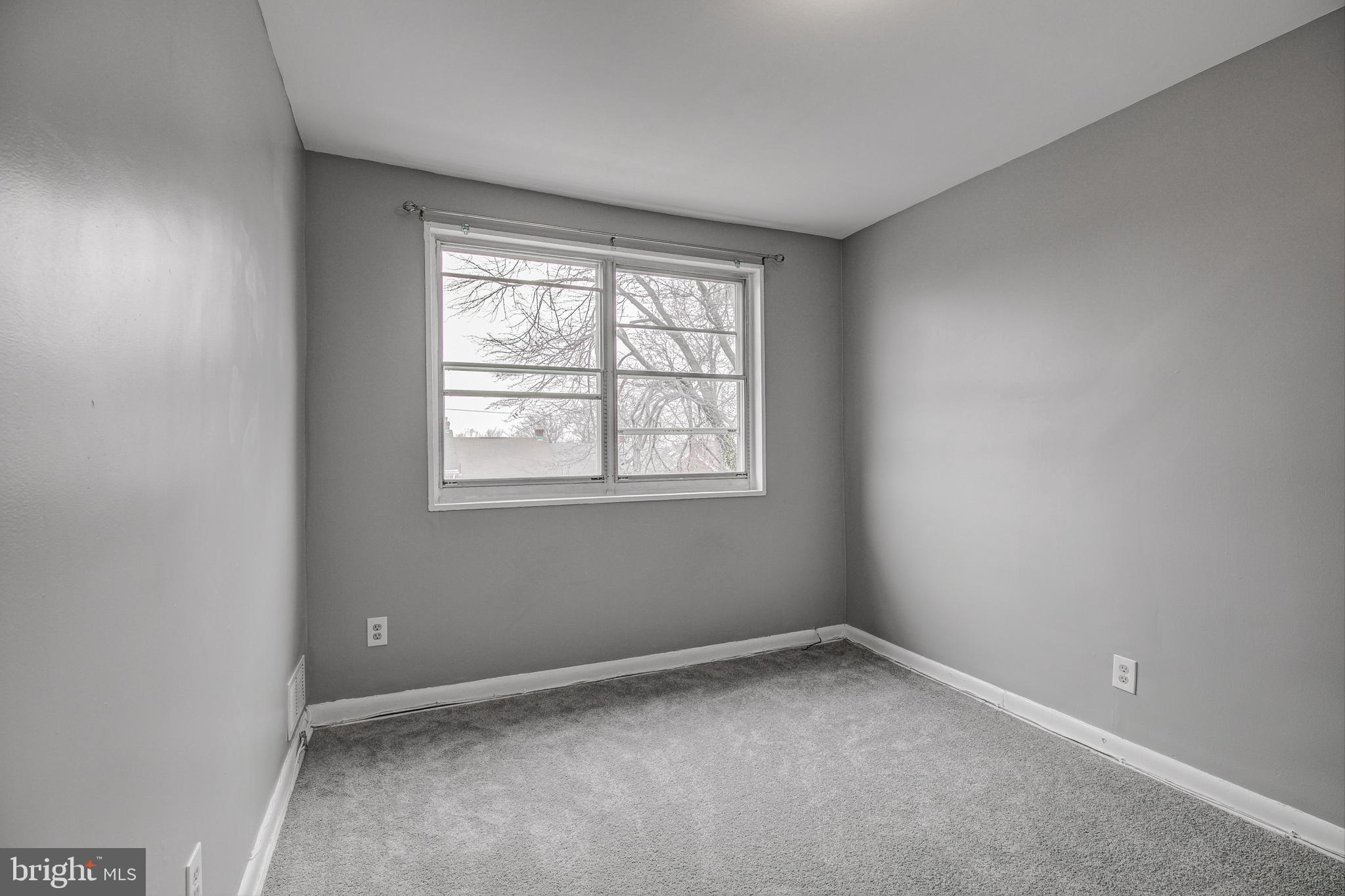 5556 Channing Road Baltimore, MD 21229 - Photo 35 of 44