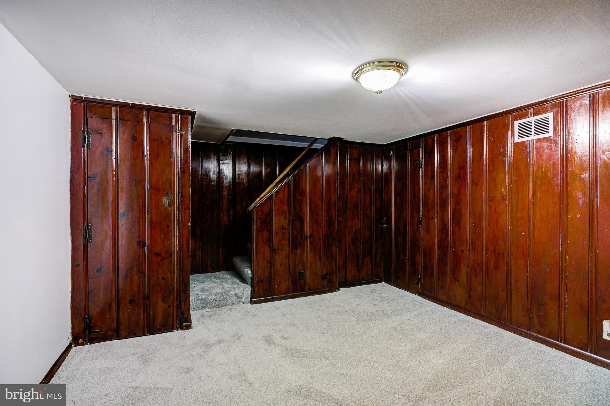 5556 Channing Road Baltimore, MD 21229 - Photo 38 of 44