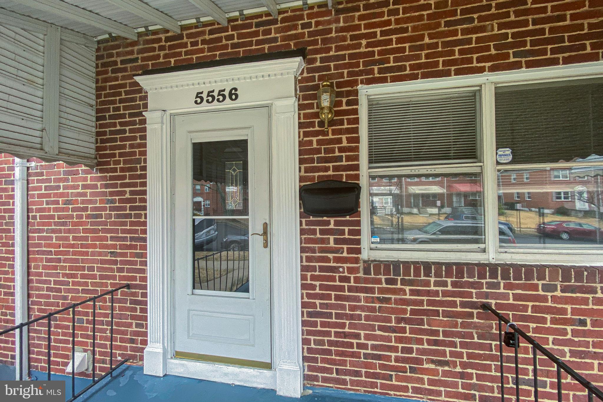5556 Channing Road Baltimore, MD 21229 - Photo 4 of 44