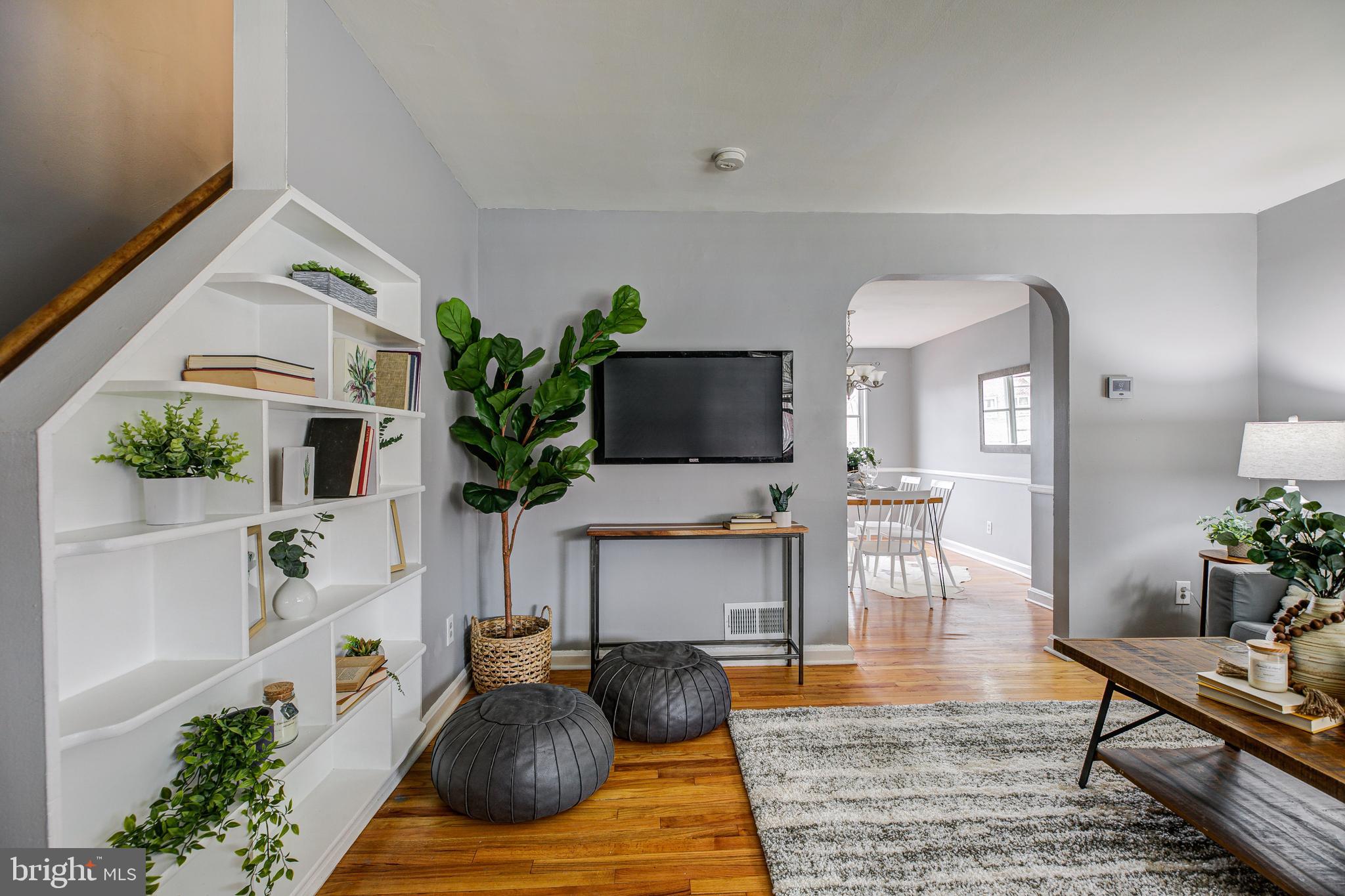 5556 Channing Road Baltimore, MD 21229 - Photo 5 of 44