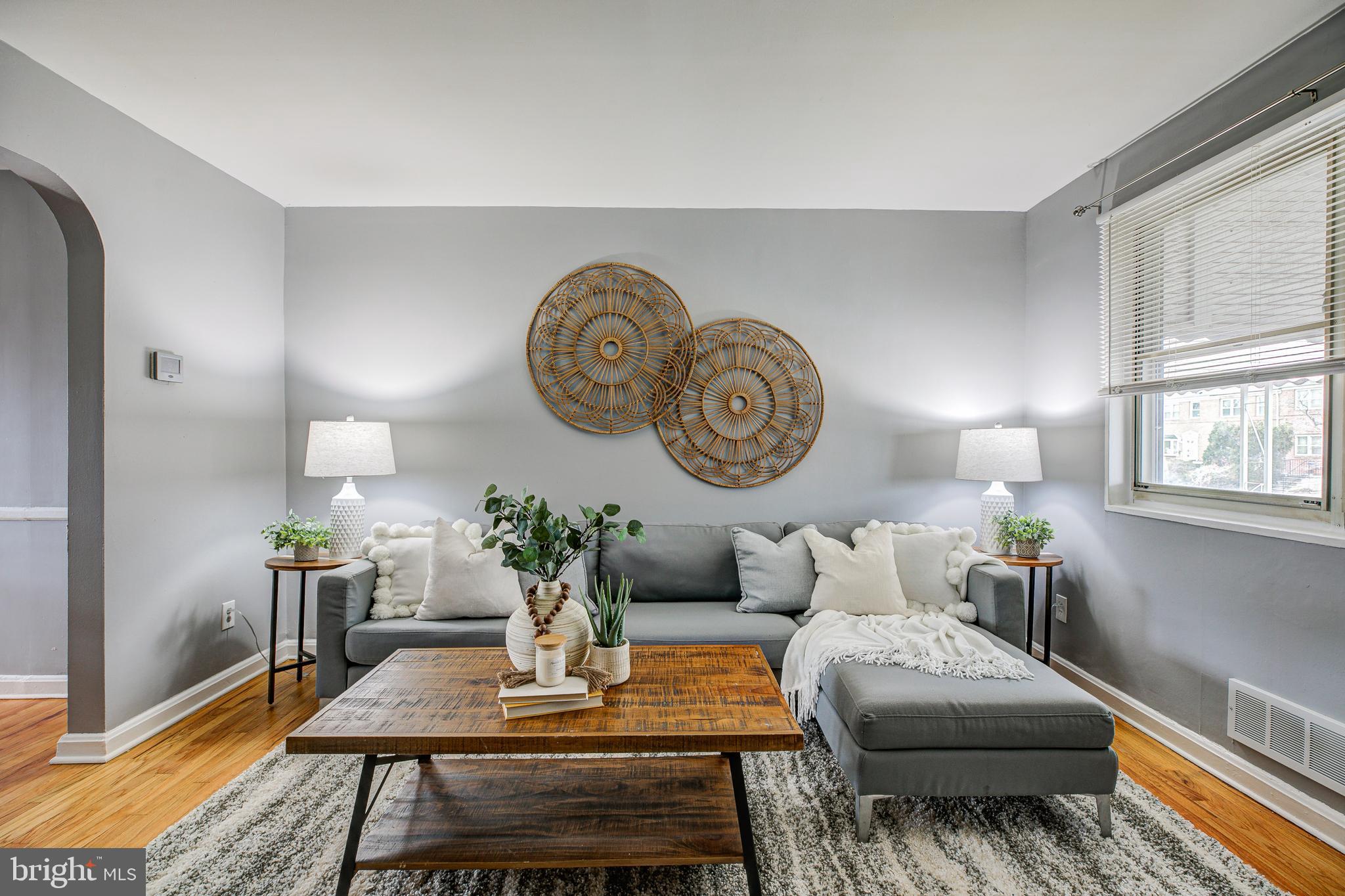 5556 Channing Road Baltimore, MD 21229 - Photo 6 of 44
