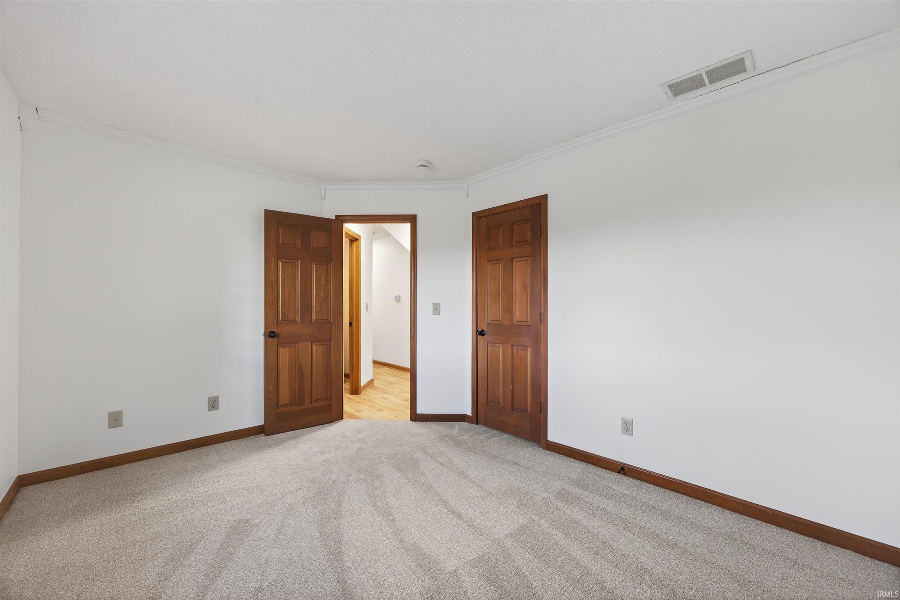 1346 North Old Worthington Road Bloomfield, IN 47424 - Photo 6 of 31