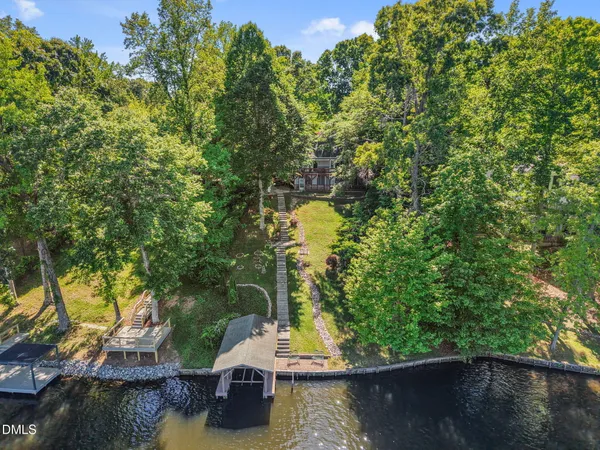 a view of a lake with houses