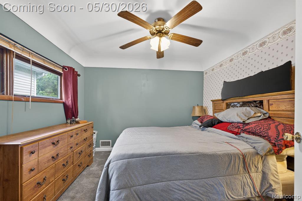 304 West Ridge Street Owosso, MI 48867 - Photo 14 of 45