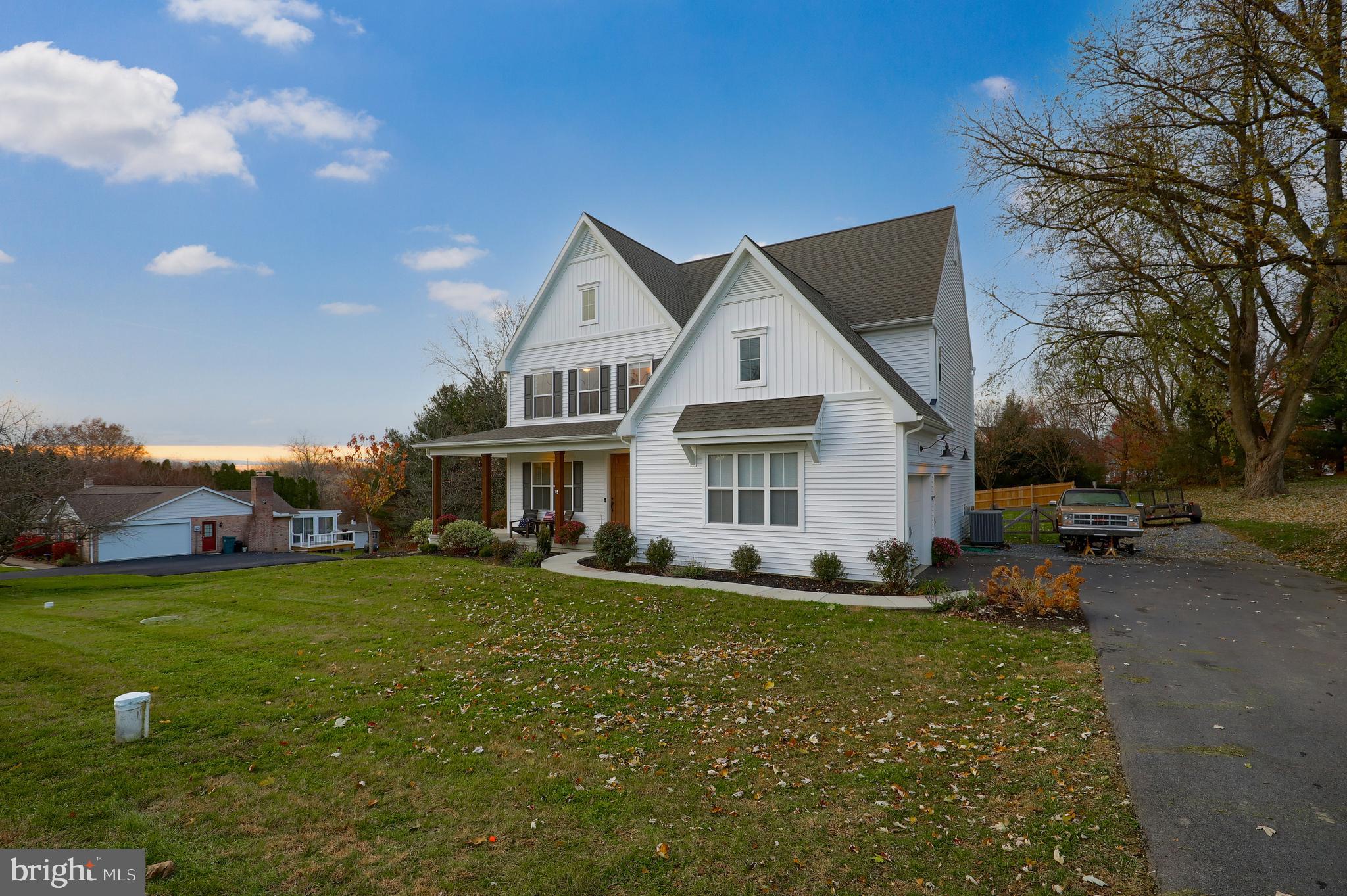 211 Brenneman Road Lancaster, PA 17603 - Photo 2 of 25 Gallery Image 2