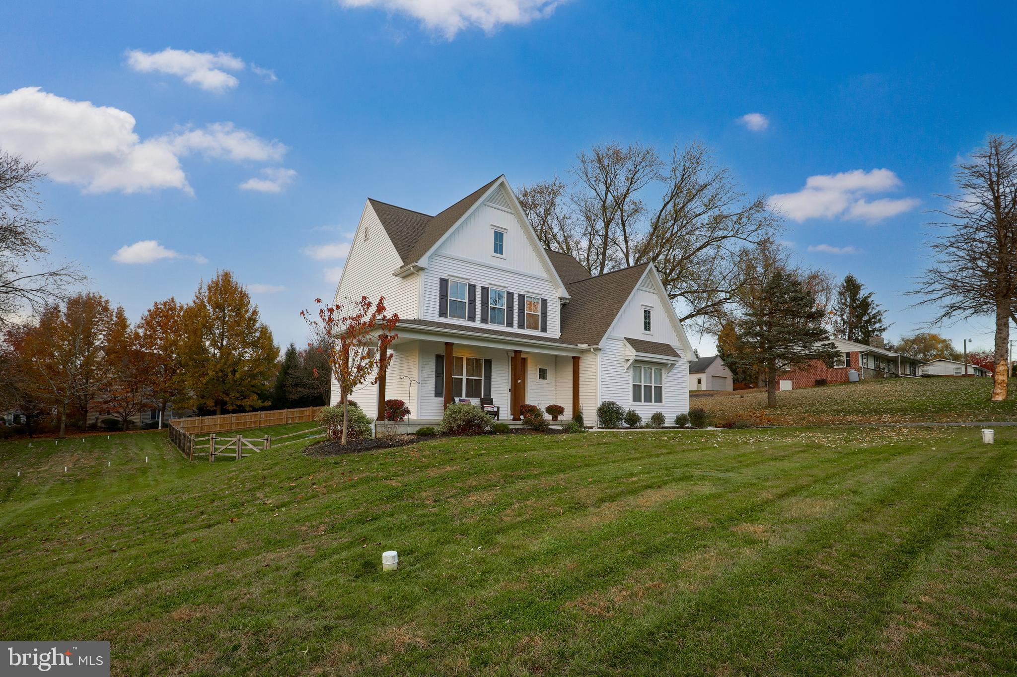 211 Brenneman Road Lancaster, PA 17603 - Photo 3 of 25 Gallery Image 3