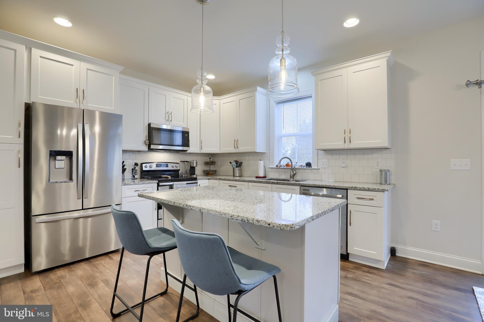 211 Brenneman Road Lancaster, PA 17603 - Photo 5 of 25 Gallery Image 5