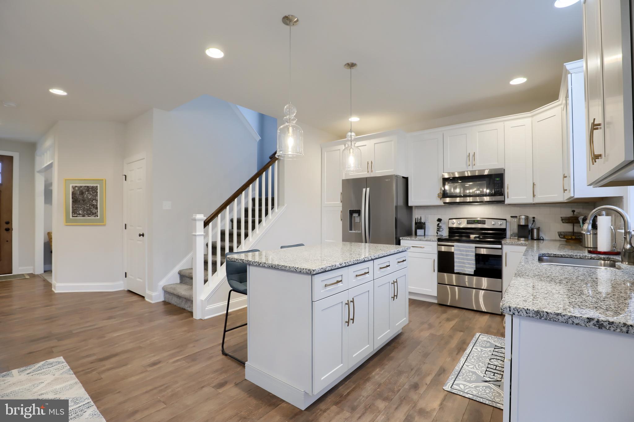 211 Brenneman Road Lancaster, PA 17603 - Photo 6 of 25 Gallery Image 6