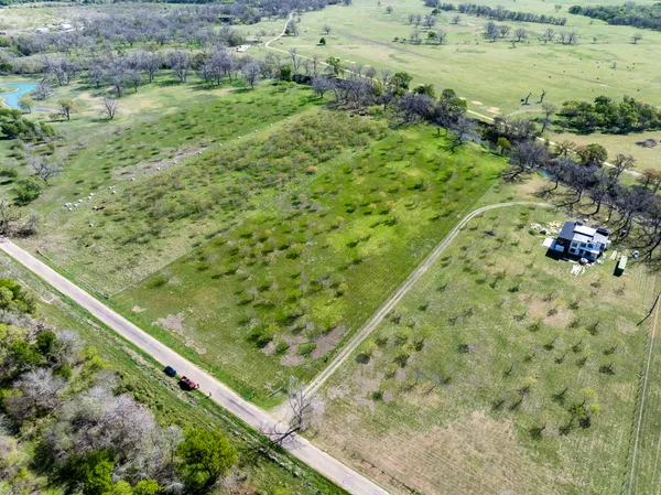 $200,000 | 2151 County Road 429, Rockdale, TX 76567